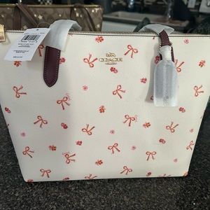 Coach NWT zip top tote